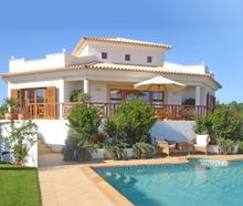 Villa Luz at AlmaVerde has the Coolhouse system integrated into its structure