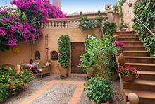 Typical townhouse in Santa Margalida (north).  395,000 euros