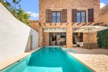 Stylish restoration of a traditional townhouse in Santanyi with pool.  1.45 million euros