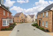 A street scene at Fairfields in Stony Stratford Med