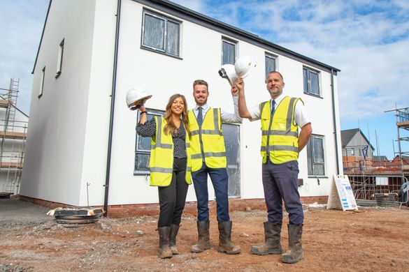 Jaz Crispin-Vile and Tom Hollox with Sales Advisor kevyn Dixon Jaz Crispin-Vile and Tom Hollox with Sales Advisor kevyn Dixon