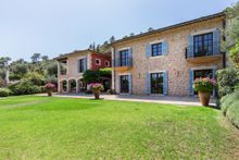 Self-sufficient country estate in Santa Maria.  6.9 million euros