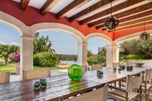 Self-sufficient country estate in Santa Maria.  6.9 million euros