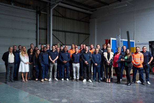The Mainmark UK team at the new HQ The Mainmark UK team at the new HQ