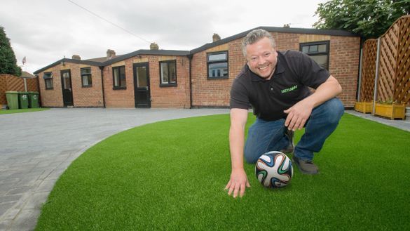UnSug-LazyLawn-21092017-16_with_football UnSug-LazyLawn-21092017-16_with_football