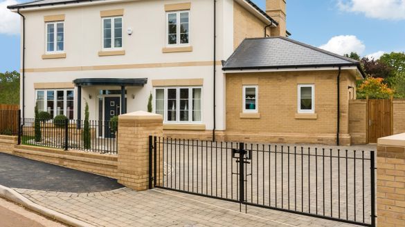 Spitfire Bespoke Homes (1) Spitfire Bespoke Homes (1)